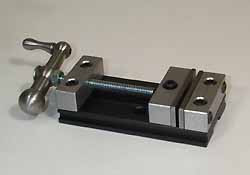 Milling vice with handcrank (2 inch opening x 2 inch wide)